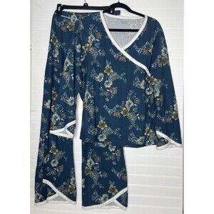 Garnet Hill Green Cotton Large Asian Wrap Blue Floral Pajama Set